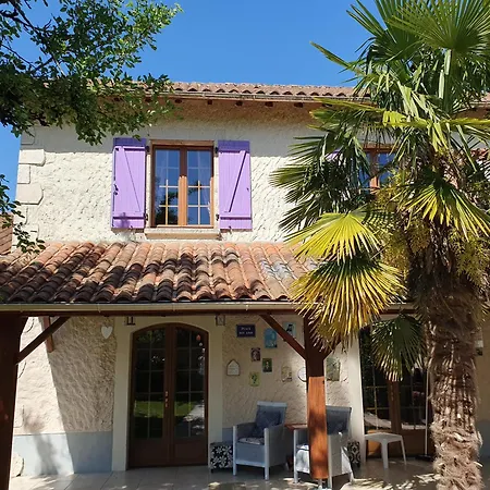 ベッド・アンド・ブレックファスト Le Presbytere