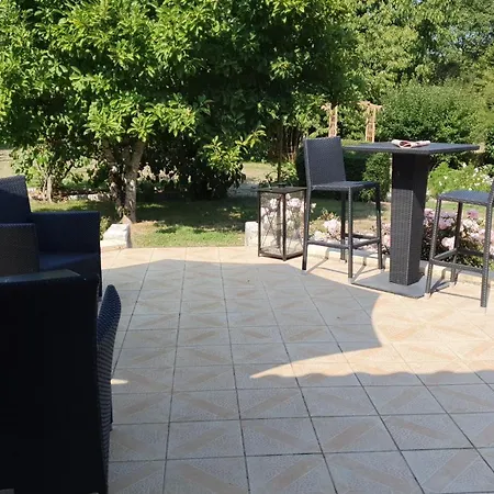 Le Presbytere Bed & Breakfast